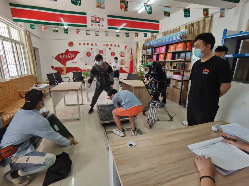 追星女孩心理学分析报告：阿拉山口市广告片拍摄公司揭秘饭圈应援式传播逻辑